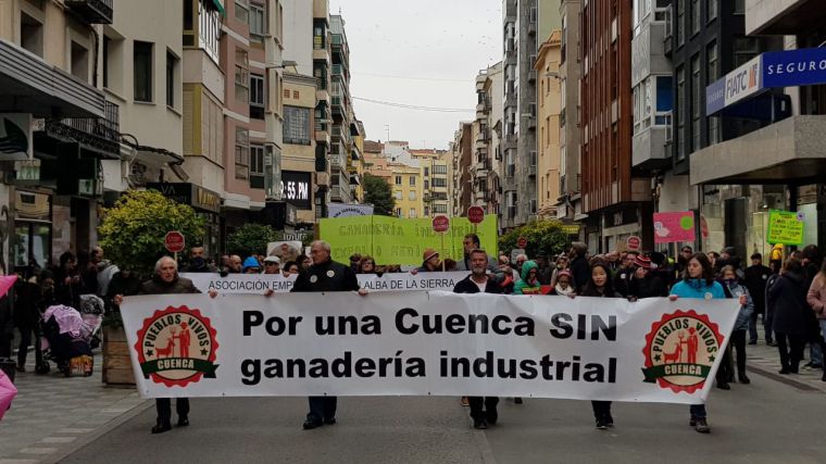 Pueblos Vivos Cuenca vuelve a decir 'No a las macrogranjas'