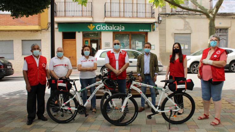 Mahora estrena 'patrulla' de Cruz Roja en bicicleta gracias a Globalcaja