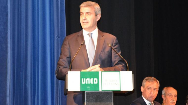 Álvaro Gutiérrez en la UNED.