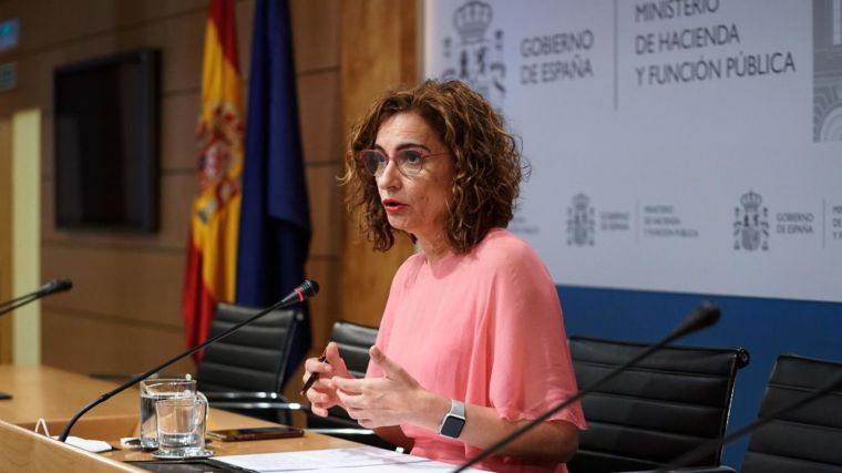 Montero 'no prevé elementos distorsionantes' con Unidas Podemos en la elaboración de los PGE