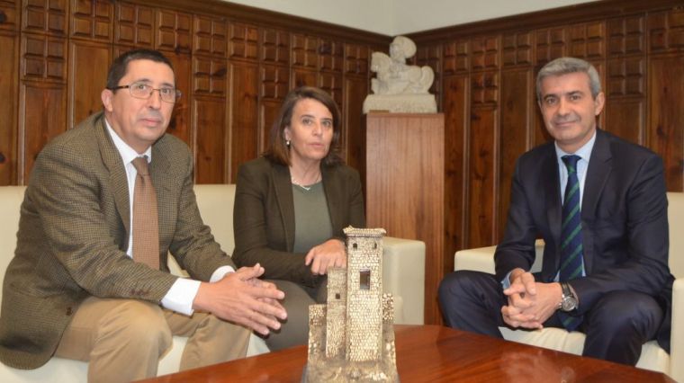 La Diputación de Toledo renueva su colaboración con el Colegio de Economistas para la edición del 'Boletín socioeconómico de la provincia'