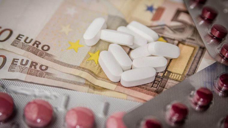 La factura de medicamentos y material sanitario en CLM llegó a los 1.250 millones de euros en 2021