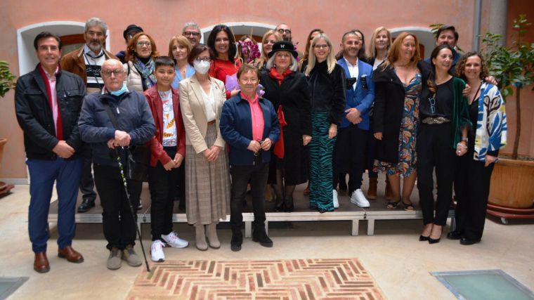26 artistas multidisciplinares tinden homenaje a García Lorca en una exposición en San Clemente