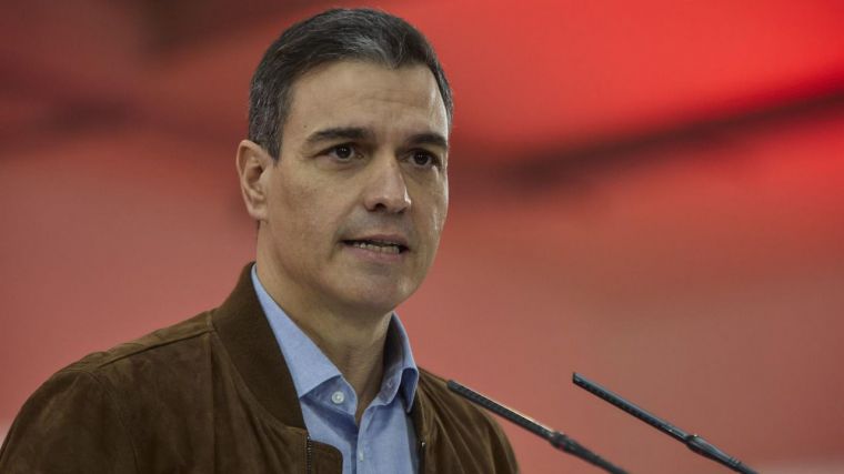Sánchez 'certifica' que el Gobierno revisará a la baja la previsión de crecimiento económico