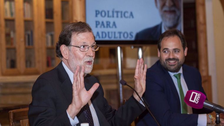 Rajoy, 'muy contento' por el resultado en Andalucía, cree que el electorado ha dado 'una bofetada a partidos populistas' 