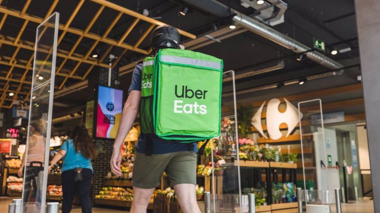 Carrefour y Uber Eats se asocian para llevar la compra a domicilio