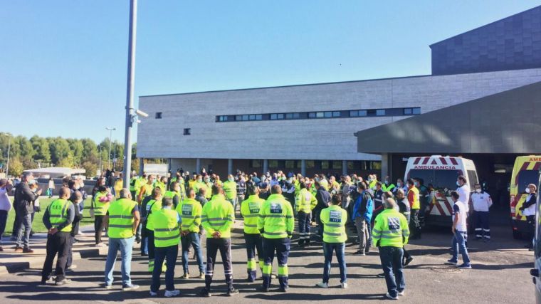 CCOO insiste para que el SESCAM convierta en público el servicio de ambulancias