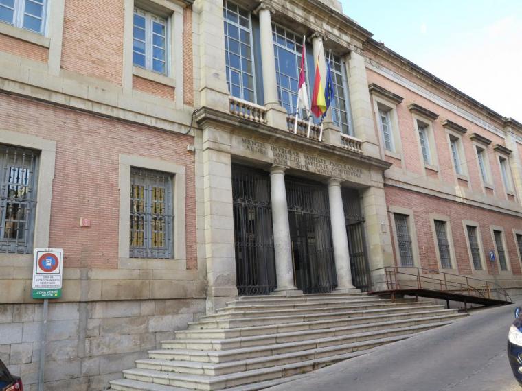 Castilla-La Mancha ha realizado en 2020 el mayor esfuerzo en gasto sociosanitario del conjunto de las comunidades autónomas para combatir el coronavirus, en relación con su renta